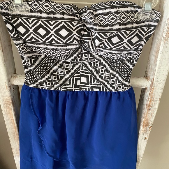 ✨Blue with Tribal Print Strapless Dress✨ - Picture 3 of 5